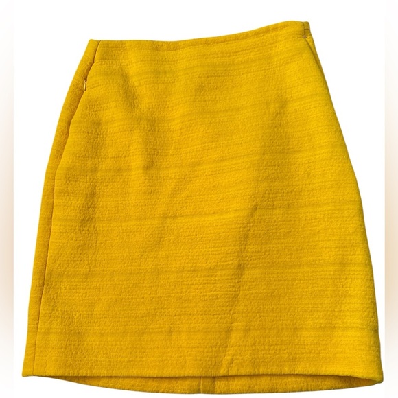 AKRIS yellow mini skirt size 12 - Picture 1 of 15